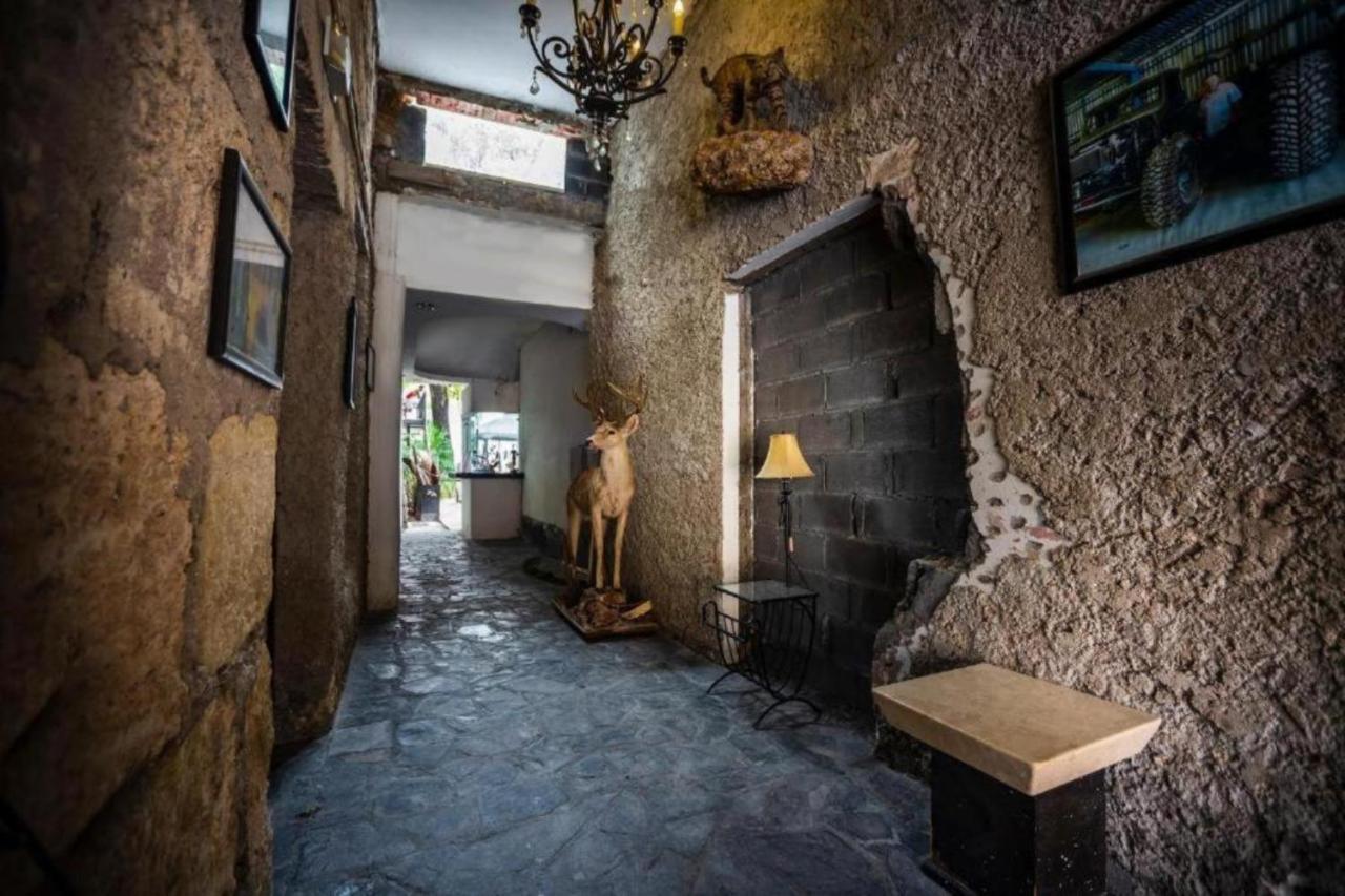 Hotel Alemco Monterrei Exterior foto